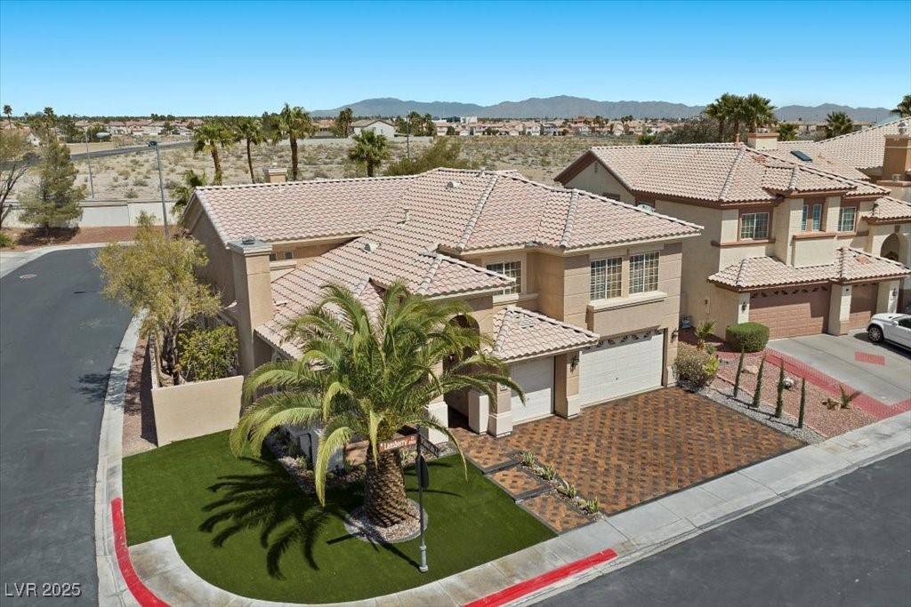 Las Vegas, NV 89147,8970 Lansberry CT