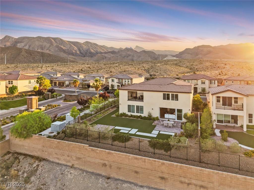 Las Vegas, NV 89129,4702 Amazing View ST
