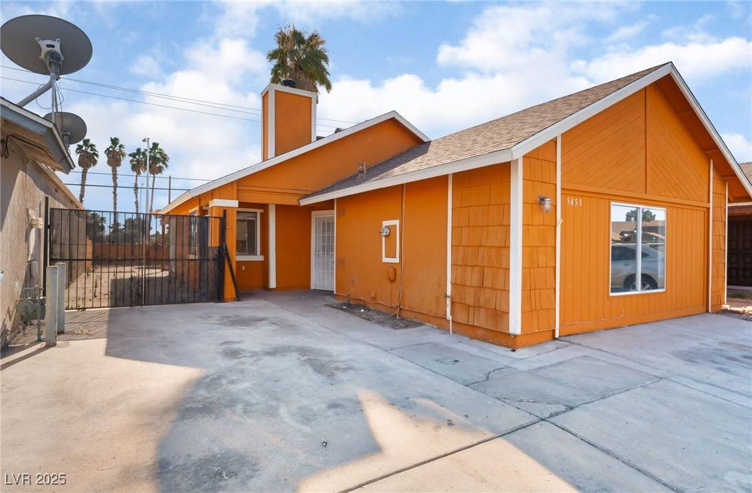 Las Vegas, NV 89110,5453 Requa AVE