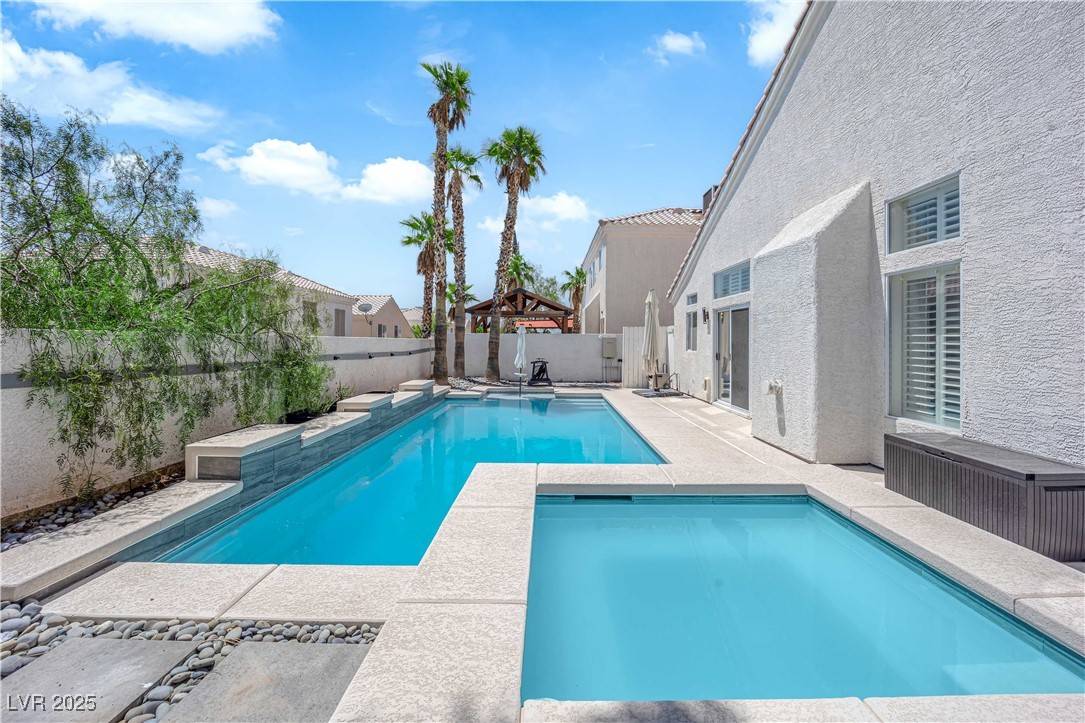 Las Vegas, NV 89147,4604 Barnes CT