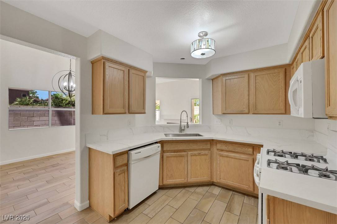 Henderson, NV 89074,79 Magical Mystery LN