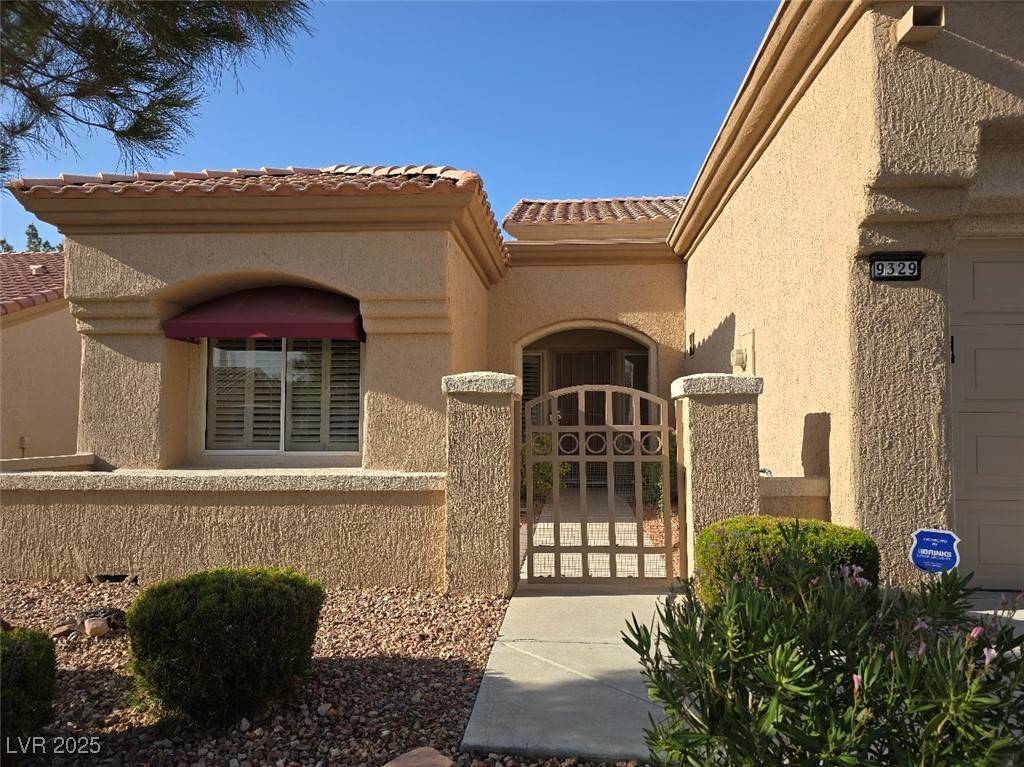Las Vegas, NV 89134,9329 Fresh Spring DR