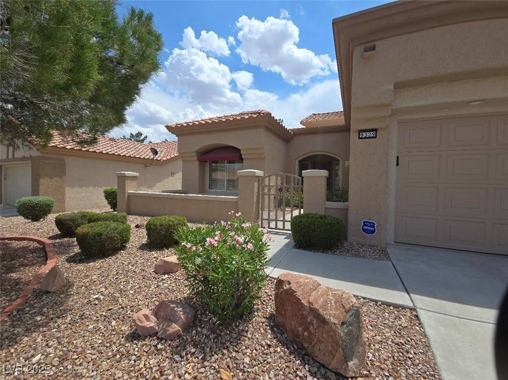 Las Vegas, NV 89134,9329 Fresh Spring DR