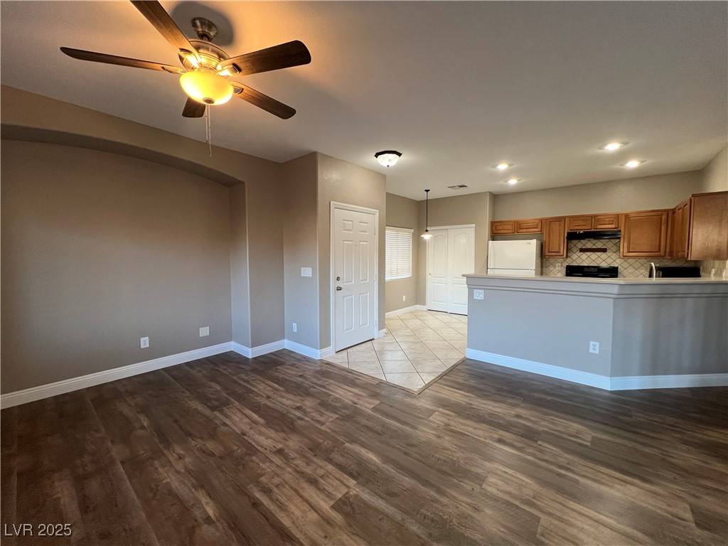 Henderson, NV 89002,1081 Pleasure LN #2