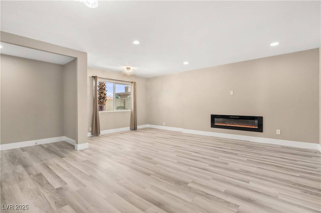 Las Vegas, NV 89102,4301 San Joaquin AVE