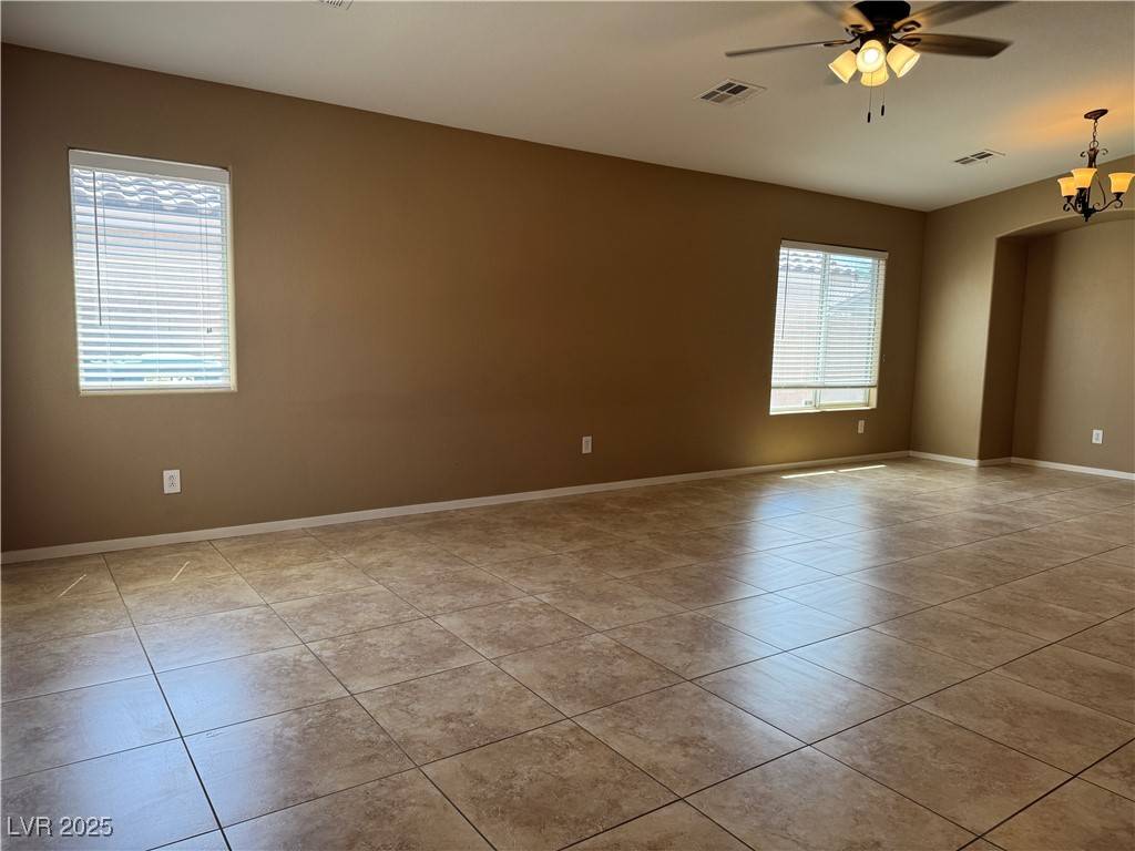 Las Vegas, NV 89139,5935 Sierra Medina AVE
