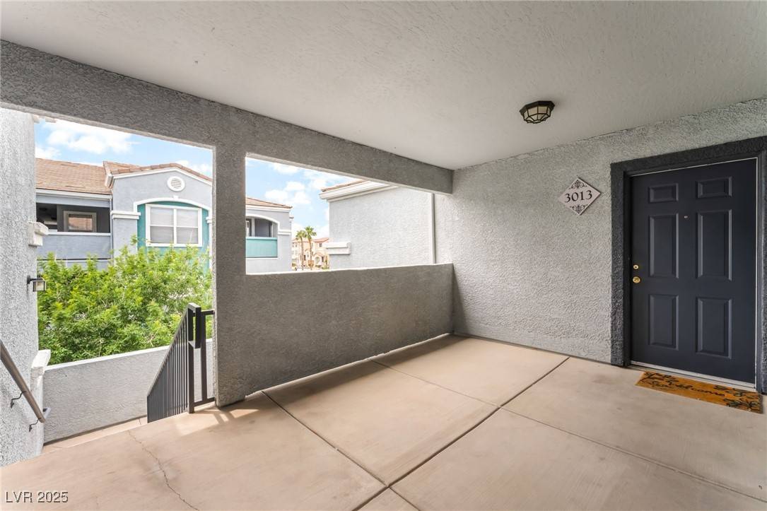Las Vegas, NV 89149,6955 N Durango DR #3013