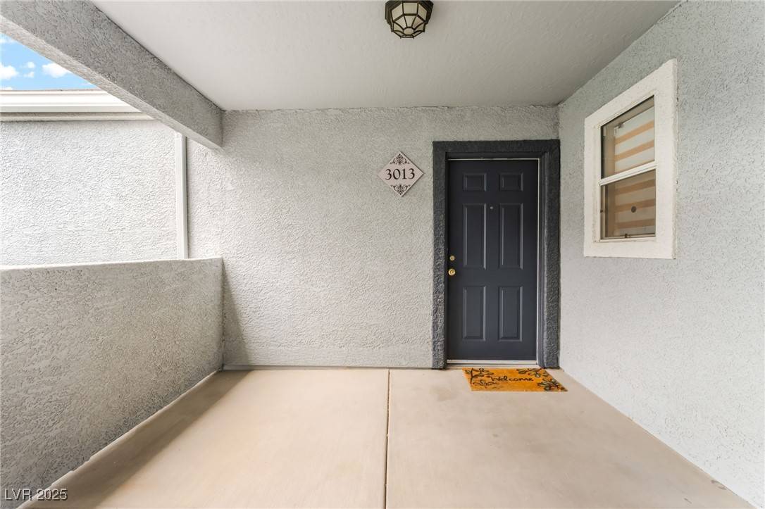 Las Vegas, NV 89149,6955 N Durango DR #3013