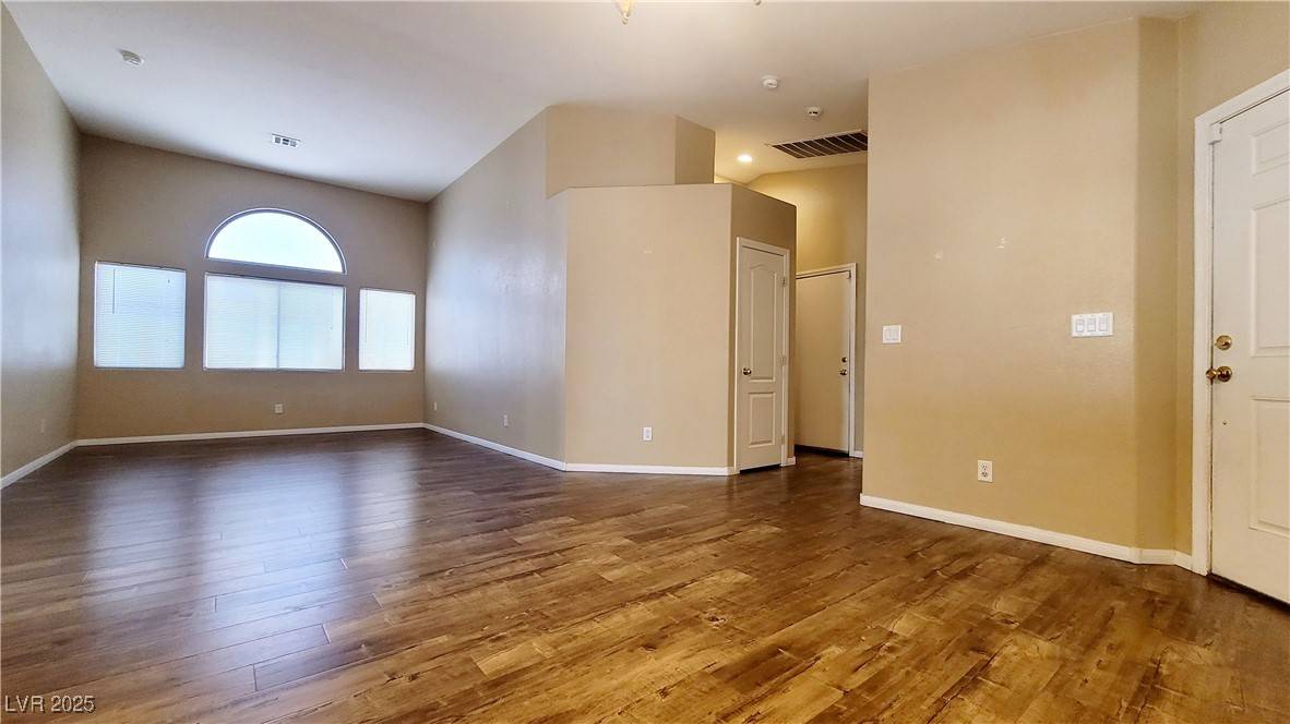 North Las Vegas, NV 89084,6516 Velvet Silk ST