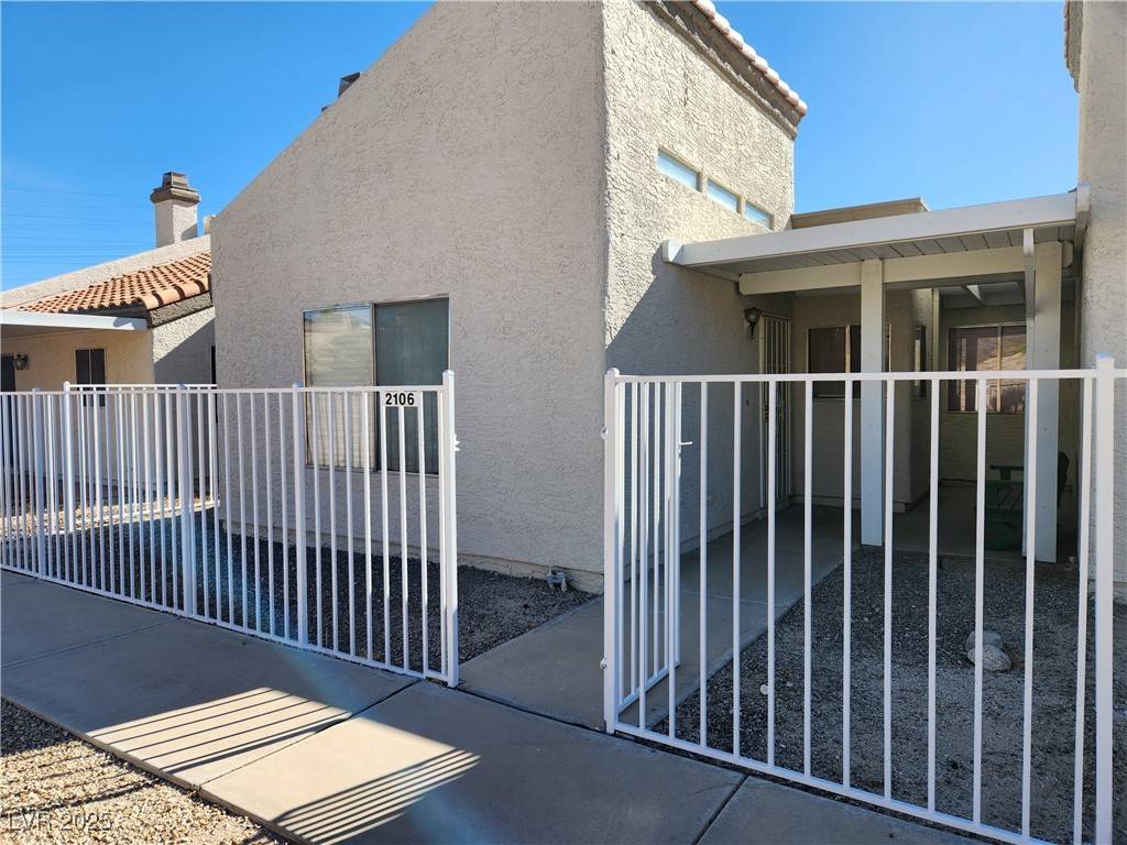 Laughlin, NV 89029,2106 Pebble Creek LN