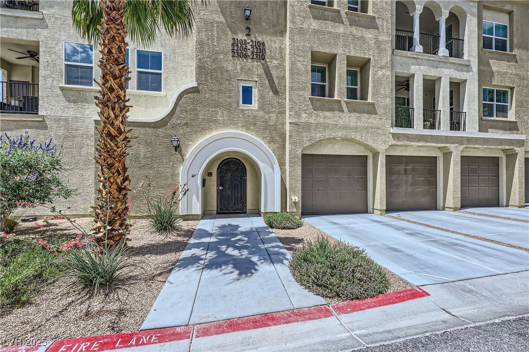 Henderson, NV 89052,2555 Hampton RD #2108