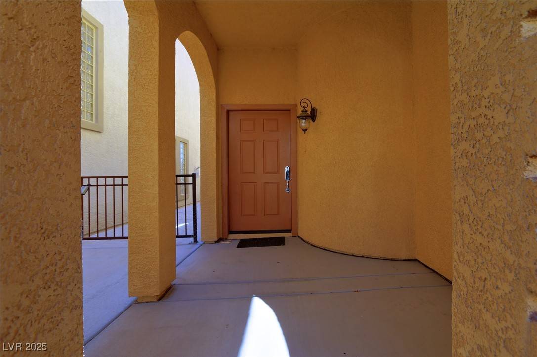Las Vegas, NV 89145,9209 Tudor Park PL