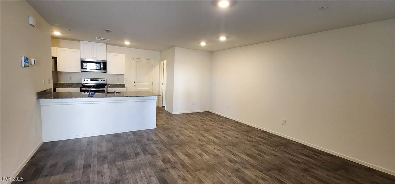 Las Vegas, NV 89113,9127 Rory Storm ST