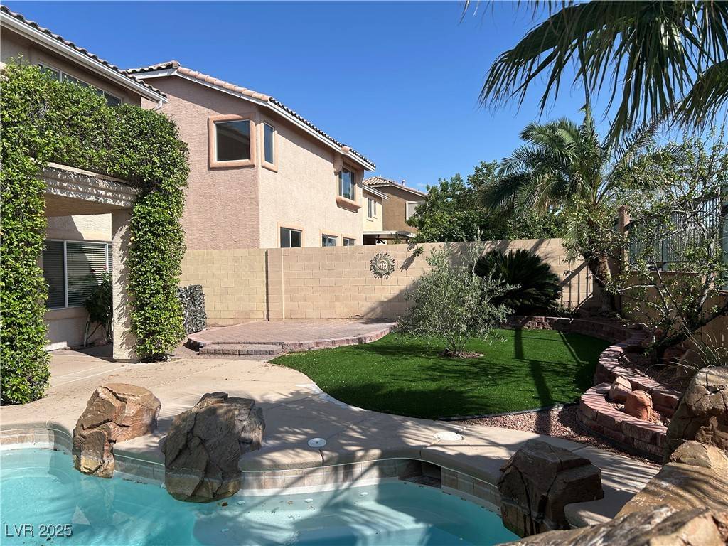 Las Vegas, NV 89144,316 SILVER GROVE ST #0