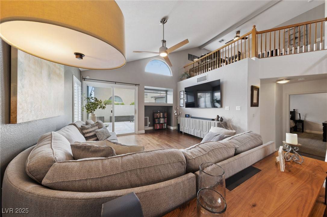 Las Vegas, NV 89129,8780 Autumn Wreath AVE