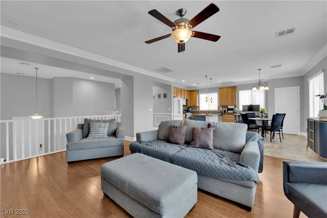 Henderson, NV 89011,765 Crimson Peak PL