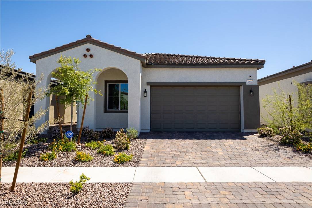 Henderson, NV 89011,862 Silverton Springs ST