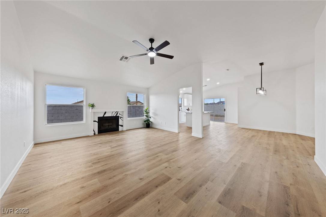 Henderson, NV 89015,383 Virginia Lake AVE