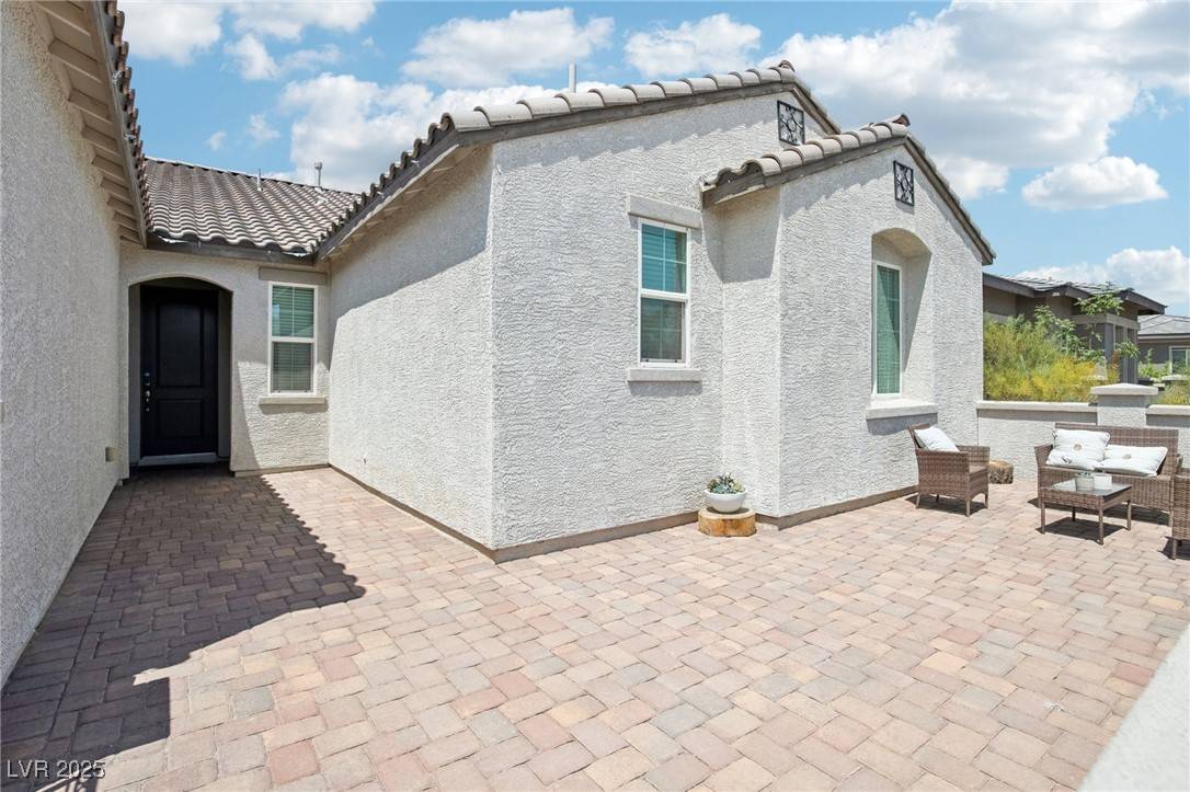 Henderson, NV 89011,172 Lunga AVE
