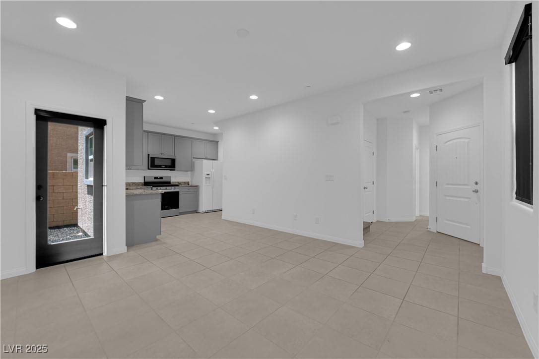 Henderson, NV 89011,69 Ella Ashman AVE