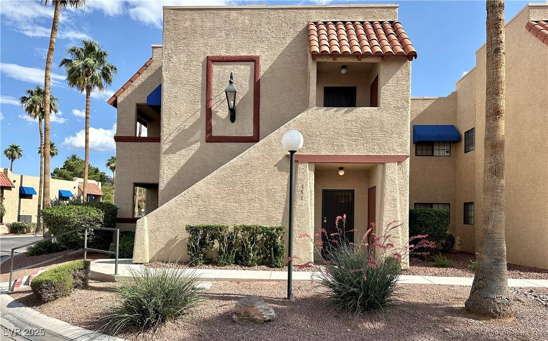 Las Vegas, NV 89103,4151 Sanderling CIR #351