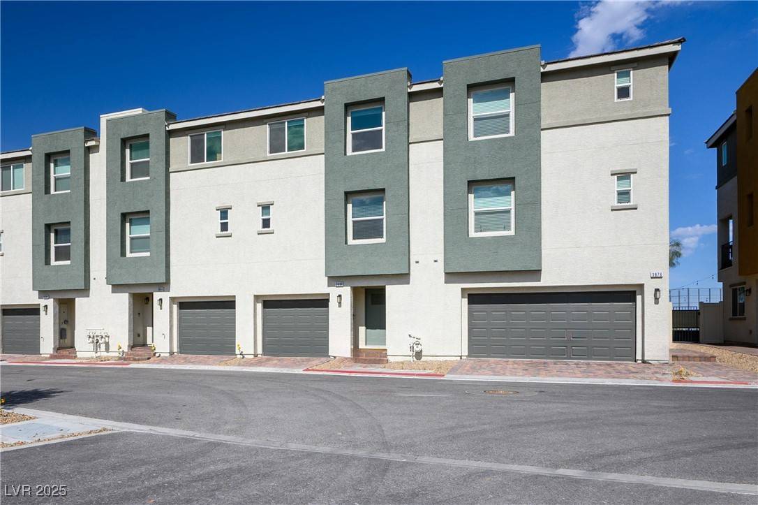 Las Vegas, NV 89129,3880 Enchanted Sky ST