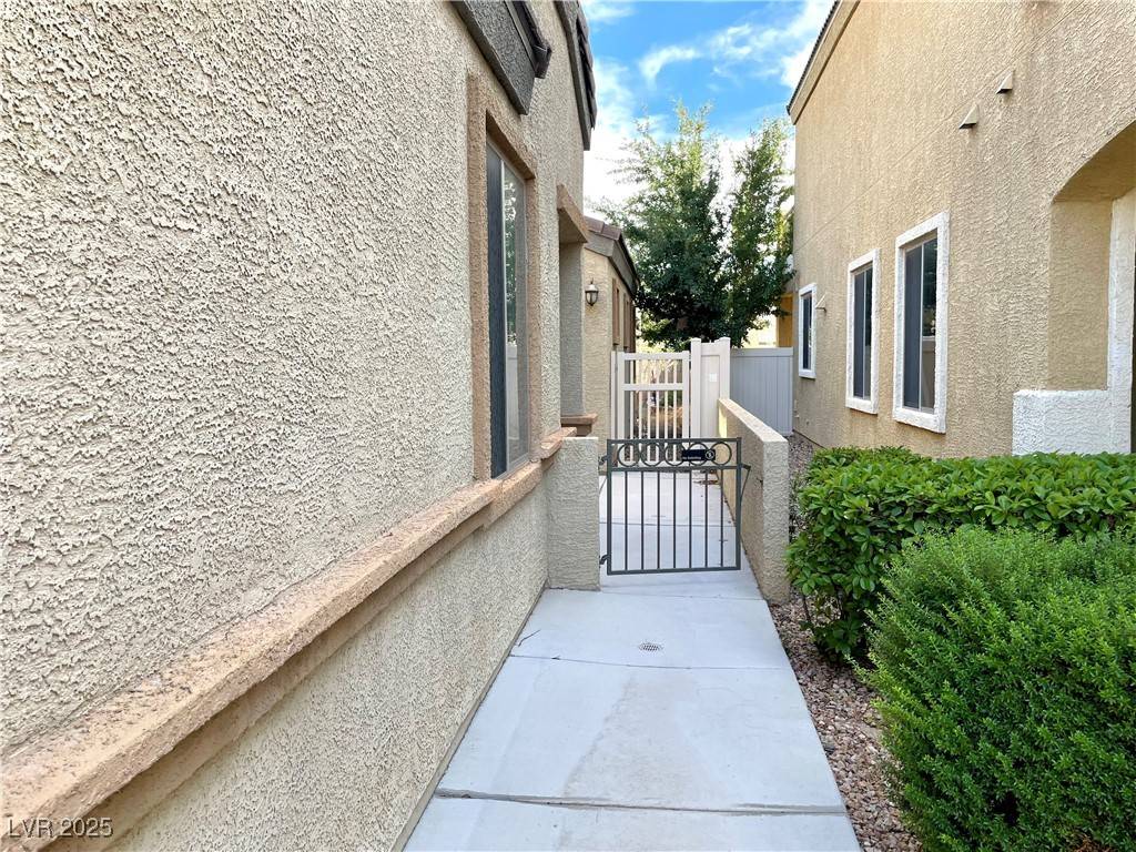 North Las Vegas, NV 89081,3809 Van Ness AVE