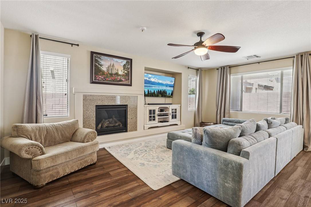 North Las Vegas, NV 89085,8204 Chimney Bluffs ST