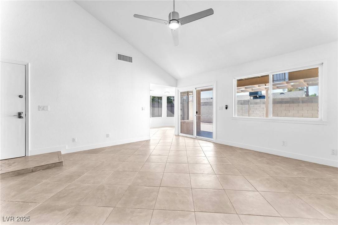 Las Vegas, NV 89108,6717 Sheffield DR