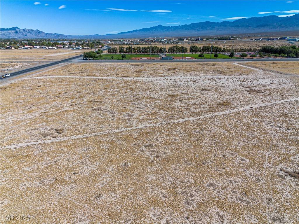 Pahrump, NV 89048,1701 S Pahrump Valley BLVD #123