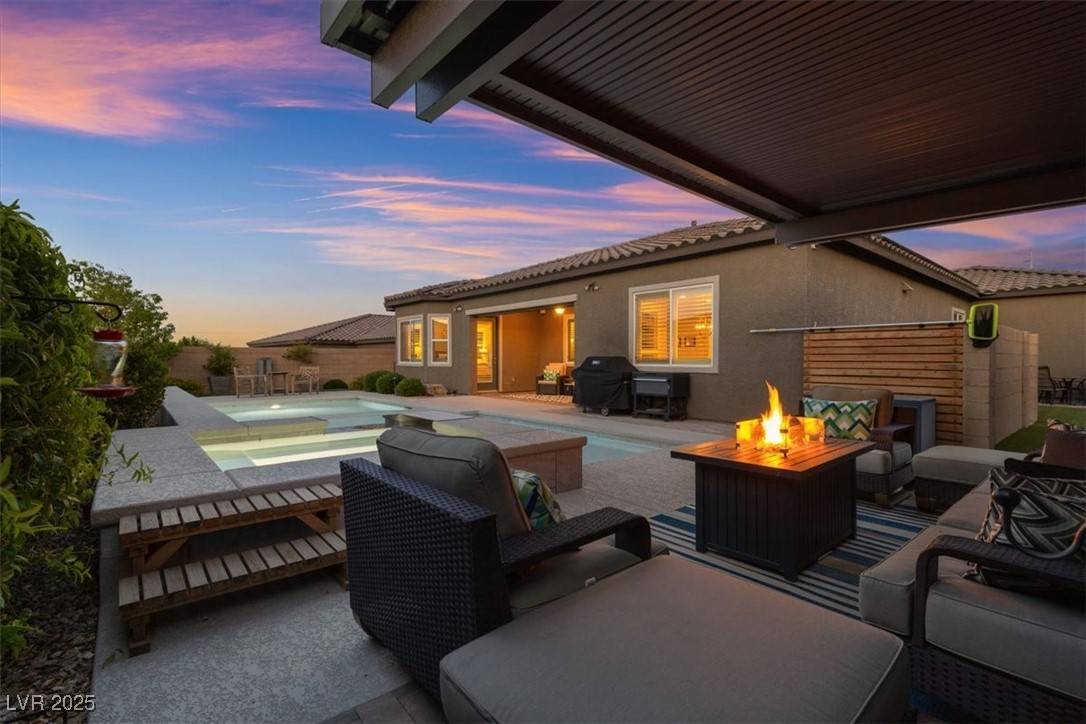 Las Vegas, NV 89141,6192 Lautman Ridge CT
