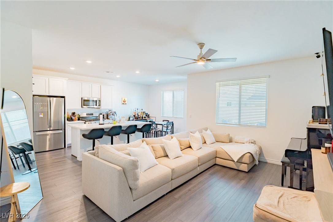 Las Vegas, NV 89178,9934 Iron Creek AVE