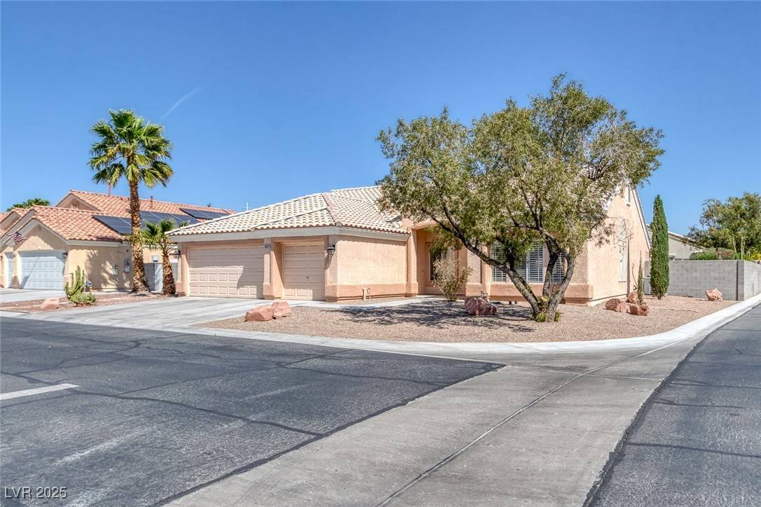 Las Vegas, NV 89130,5808 Spinnaker Reach AVE