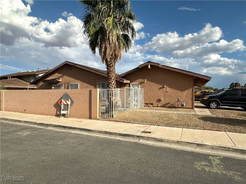 Las Vegas, NV 89115,3936 Rive Gauche ST