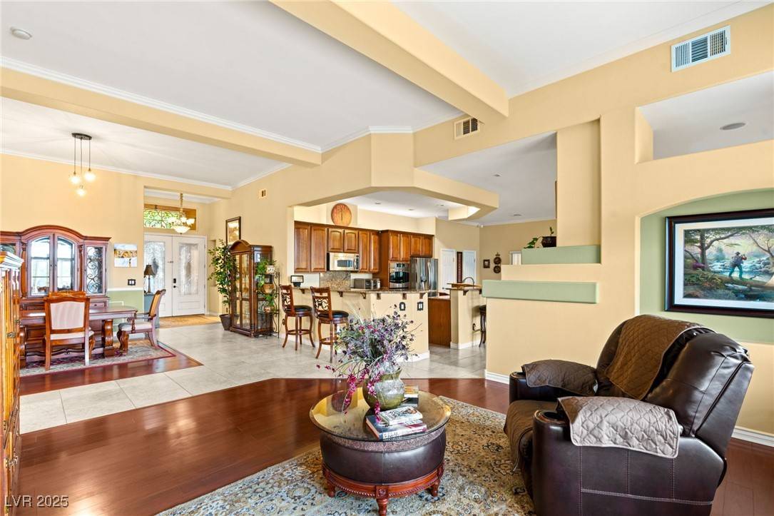 Las Vegas, NV 89131,5940 Vizzi CT