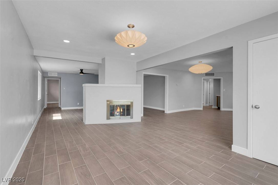 Las Vegas, NV 89104,1324 Francis AVE