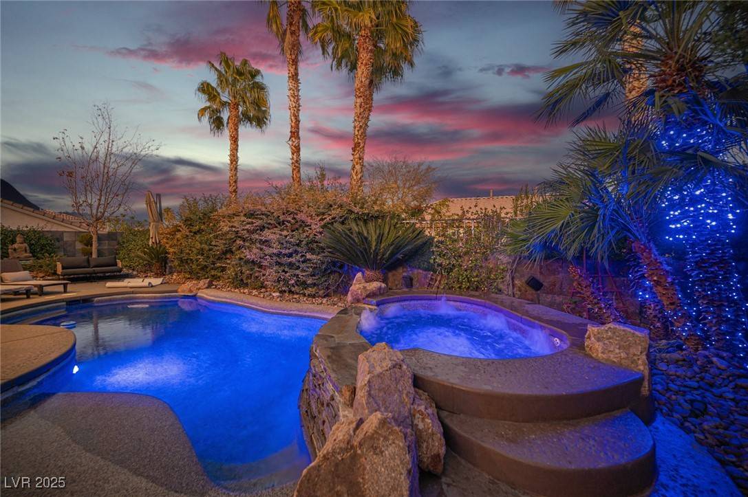 Las Vegas, NV 89144,340 Autumn Palace CT