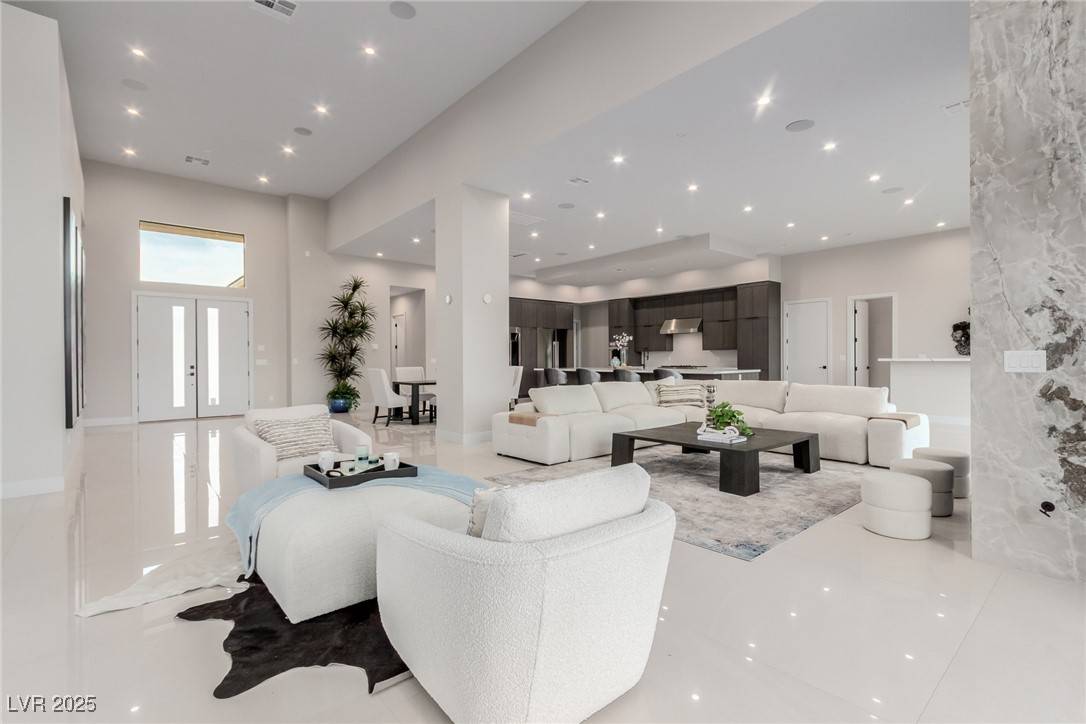 Las Vegas, NV 89131,7062 Maverick ST
