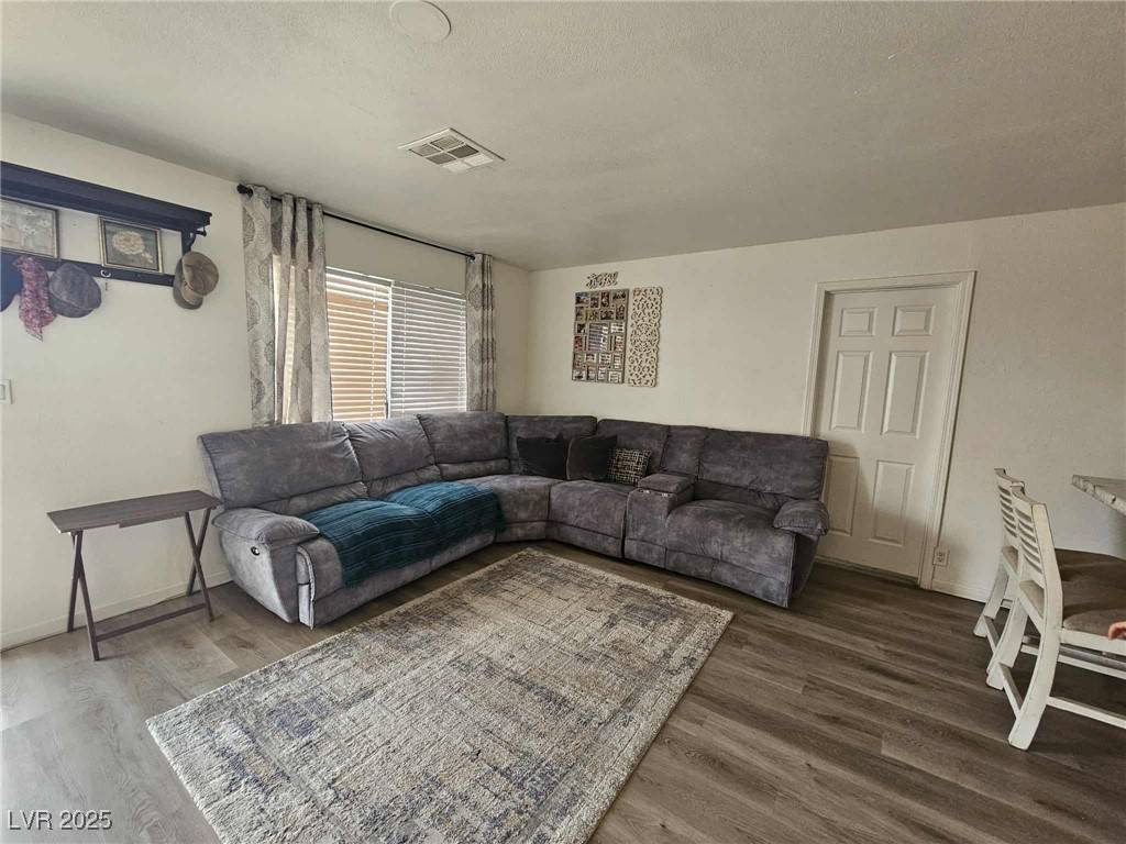 Las Vegas, NV 89107,6500 Hill View AVE