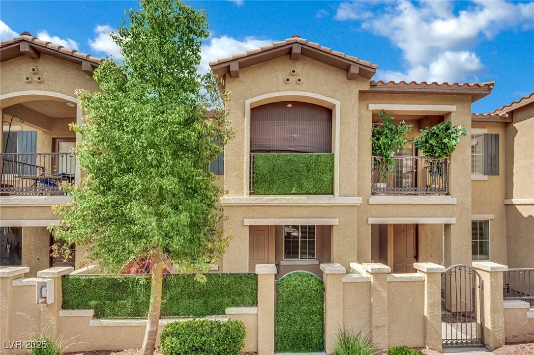 Henderson, NV 89074,1525 Spiced Wine AVE #12103