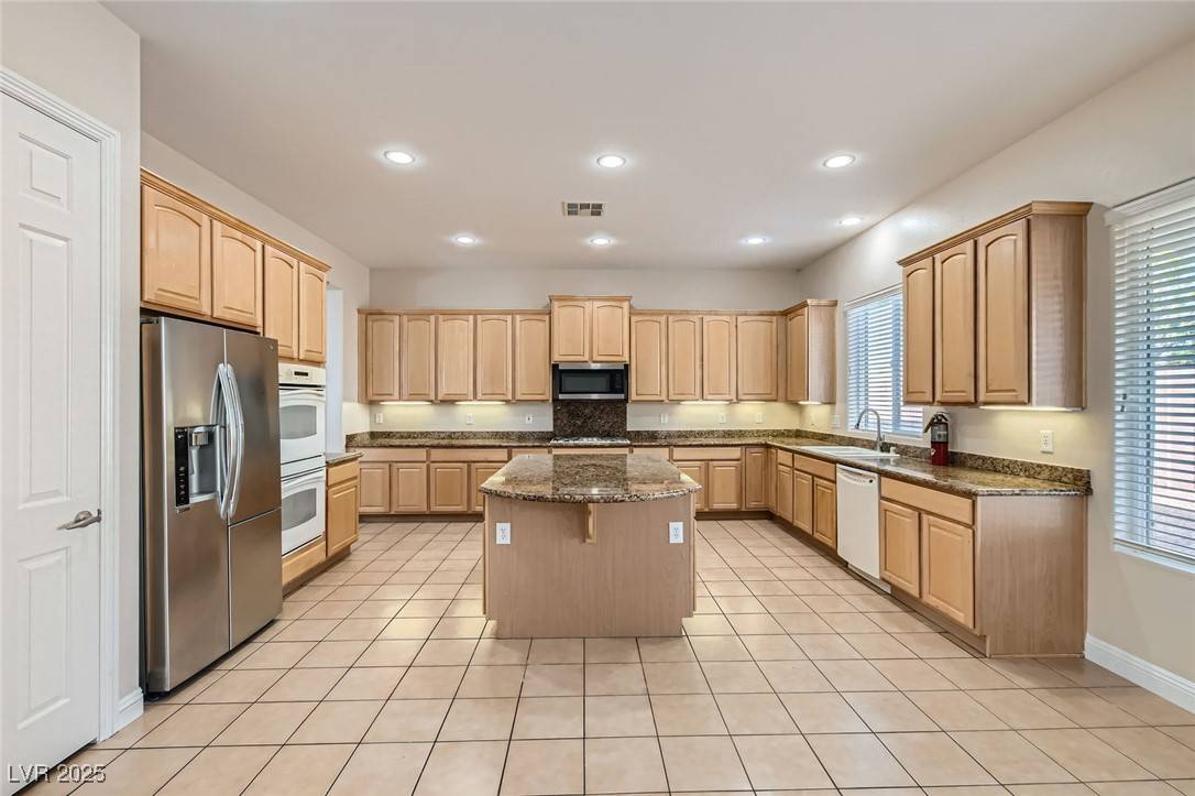 Las Vegas, NV 89131,8305 Chapelle CT