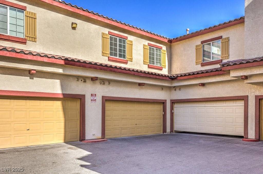 North Las Vegas, NV 89031,5950 Barbosa DR #8