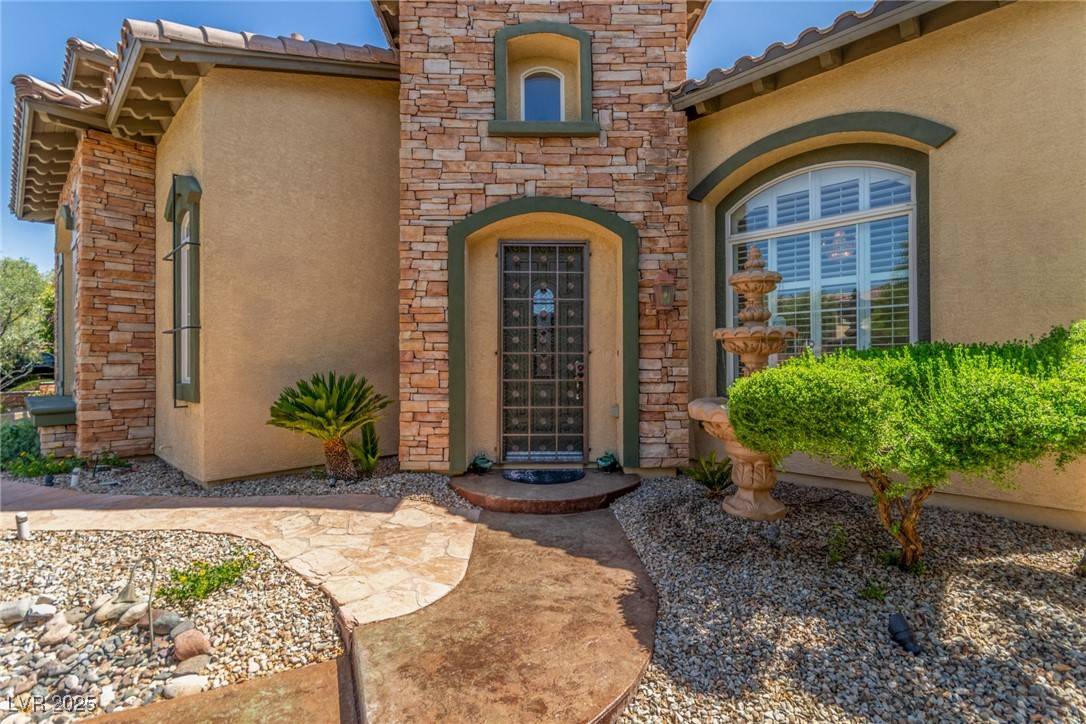 Las Vegas, NV 89178,9992 Peak Lookout ST