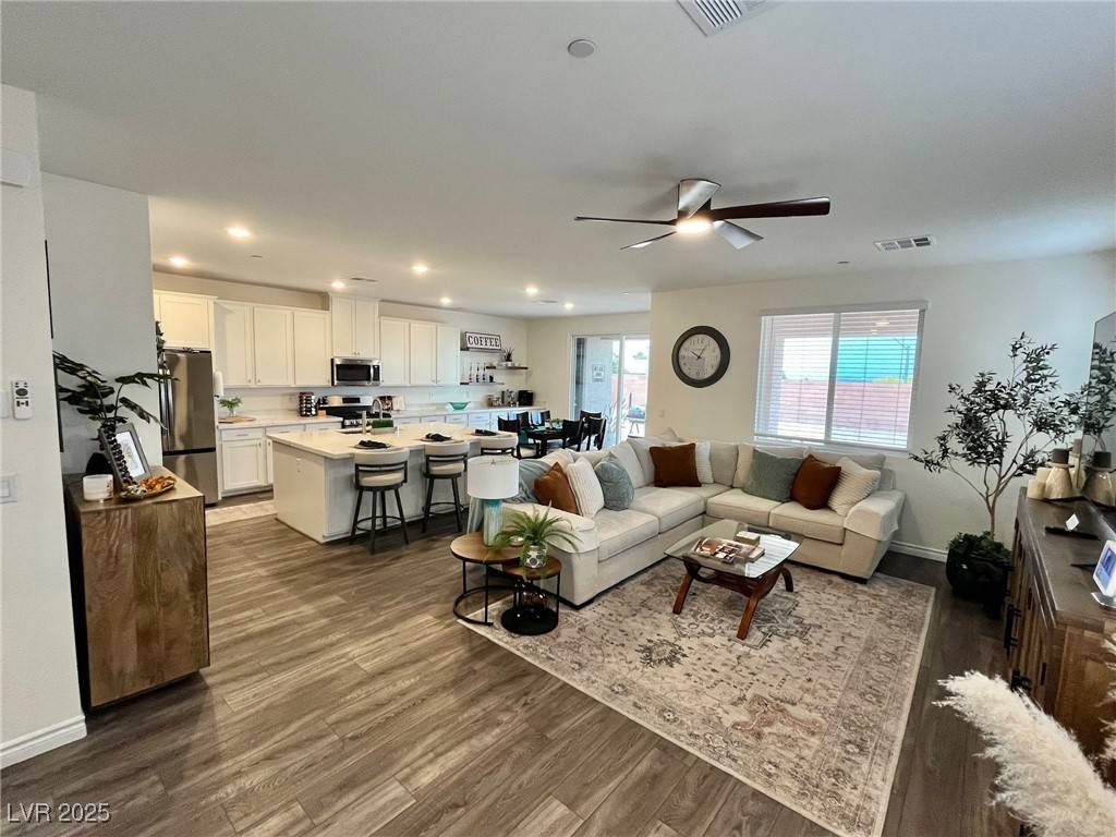 Henderson, NV 89012,1288 Ventura Cliffs AVE