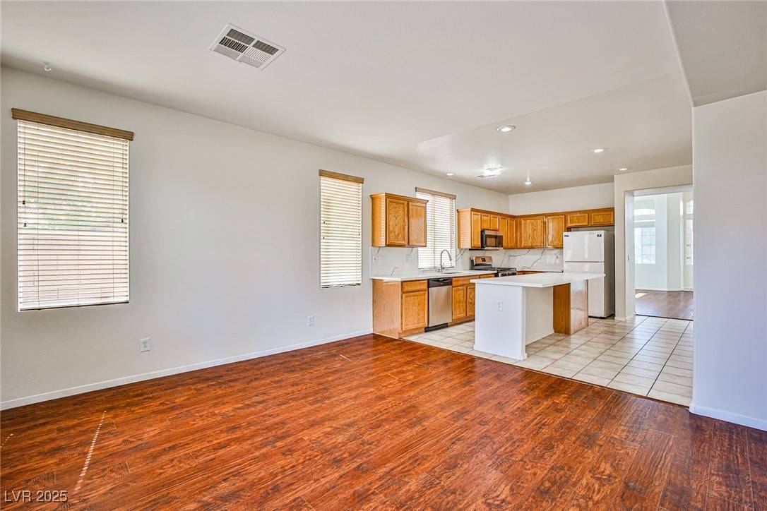 Las Vegas, NV 89148,9806 Curtsy AVE