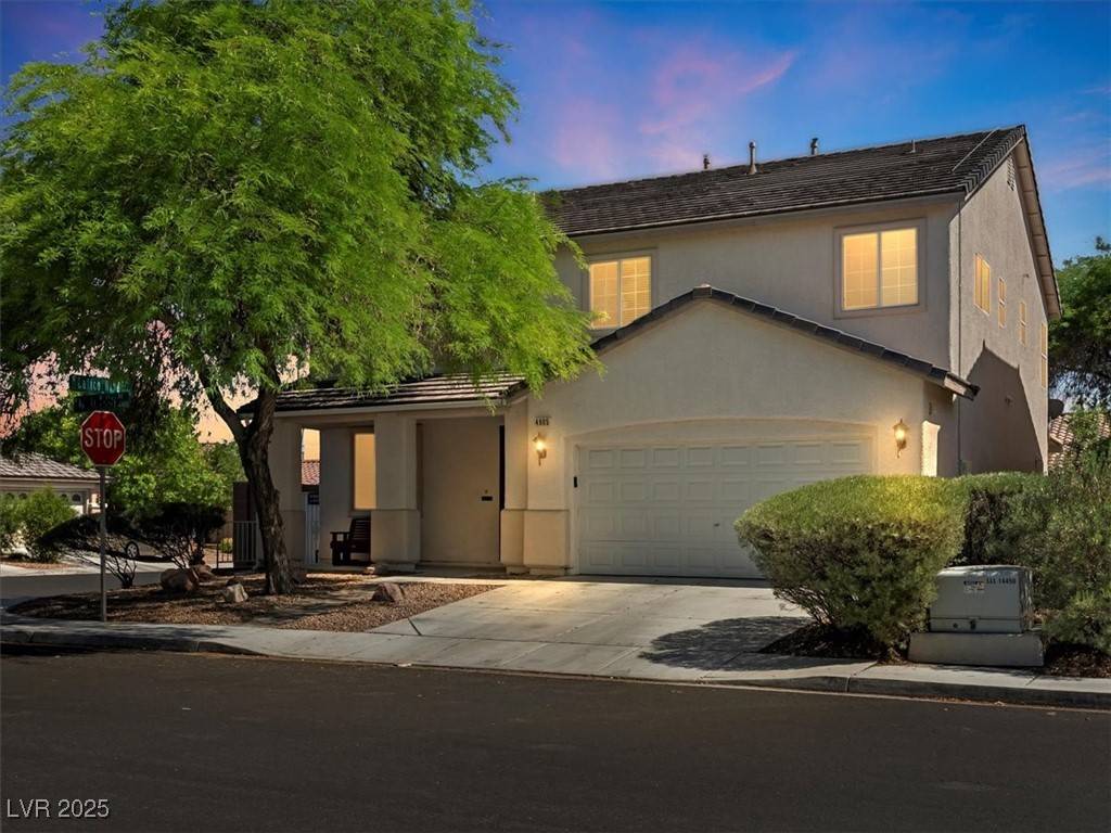 Las Vegas, NV 89131,4905 Apache Valley AVE