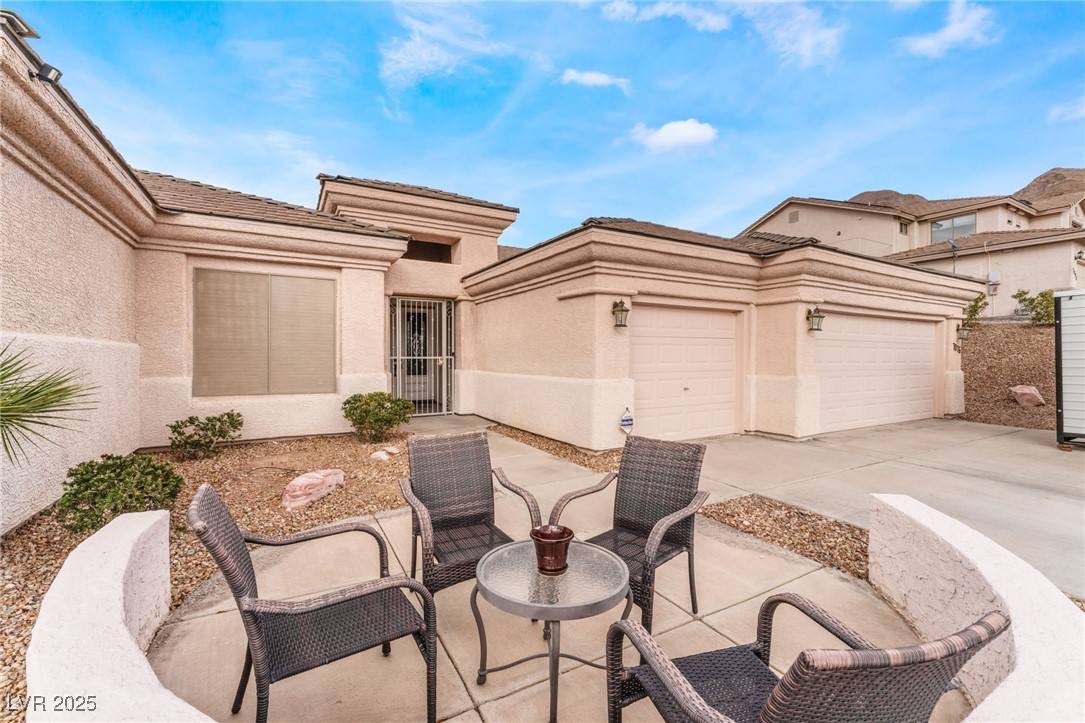 Las Vegas, NV 89110,7076 OAKLEIGH DR