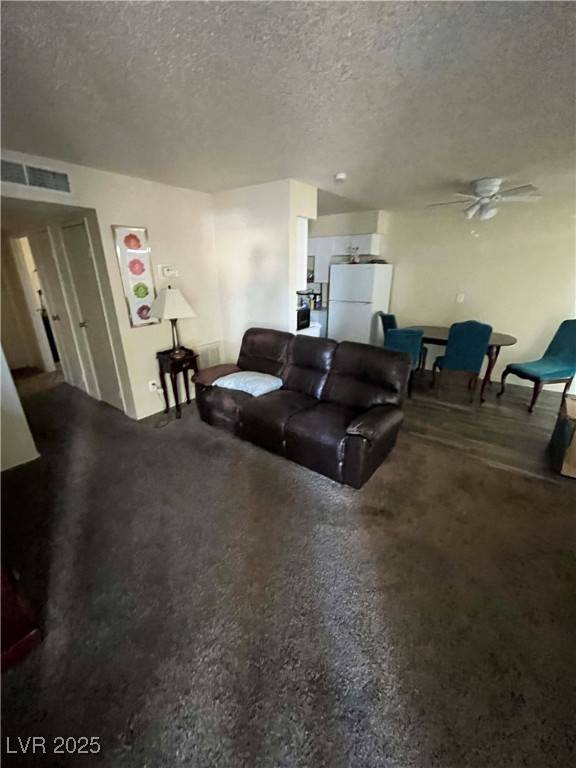 Las Vegas, NV 89169,1388 E Desert Inn RD #2(Room A)