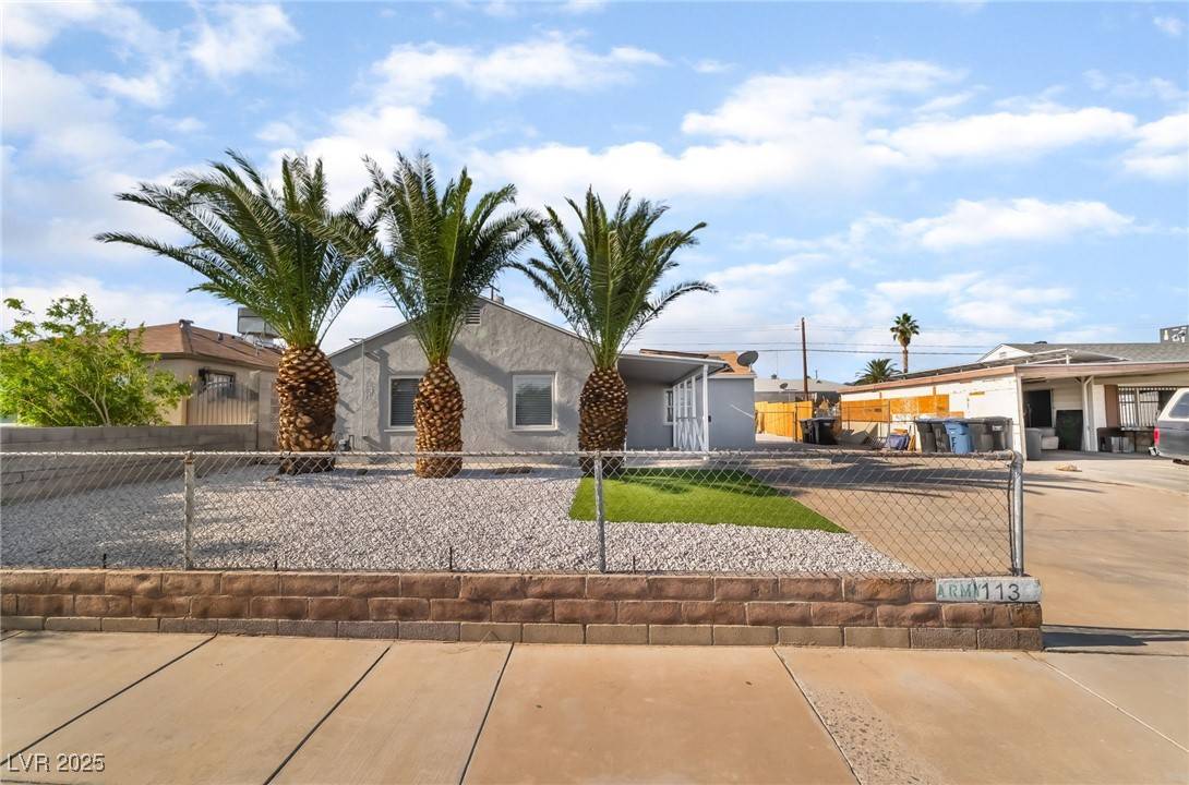 Henderson, NV 89015,113 Elm ST