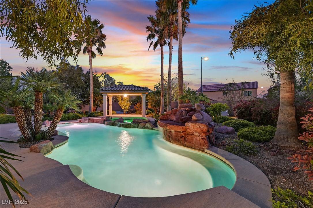 Las Vegas, NV 89131,9008 Sawhill Pond ST